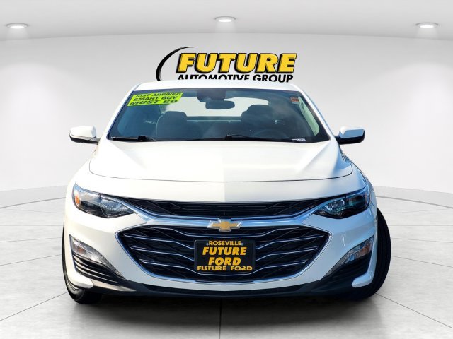 Used 2025 Chevrolet Malibu LT FWD image 2