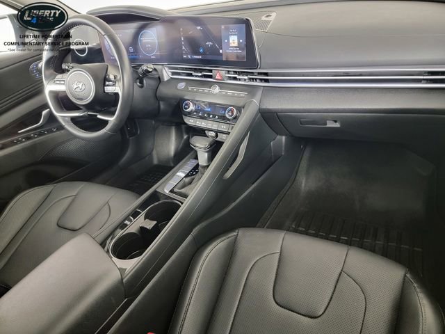 Used 2023 Hyundai Elantra Limited image 32