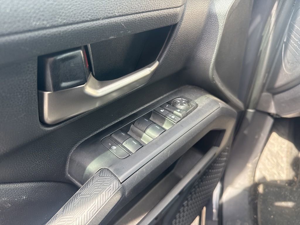 Used 2024 Toyota Tacoma TRD Off-Road image 6