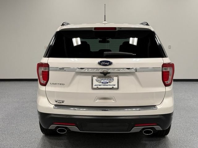 Certified 2018 Ford Explorer Limited w/ Equipment Group 301A FWD image 10