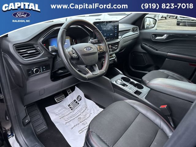 Certified 2024 Ford Escape ST-Line w/ Tech Pack #1 image 18