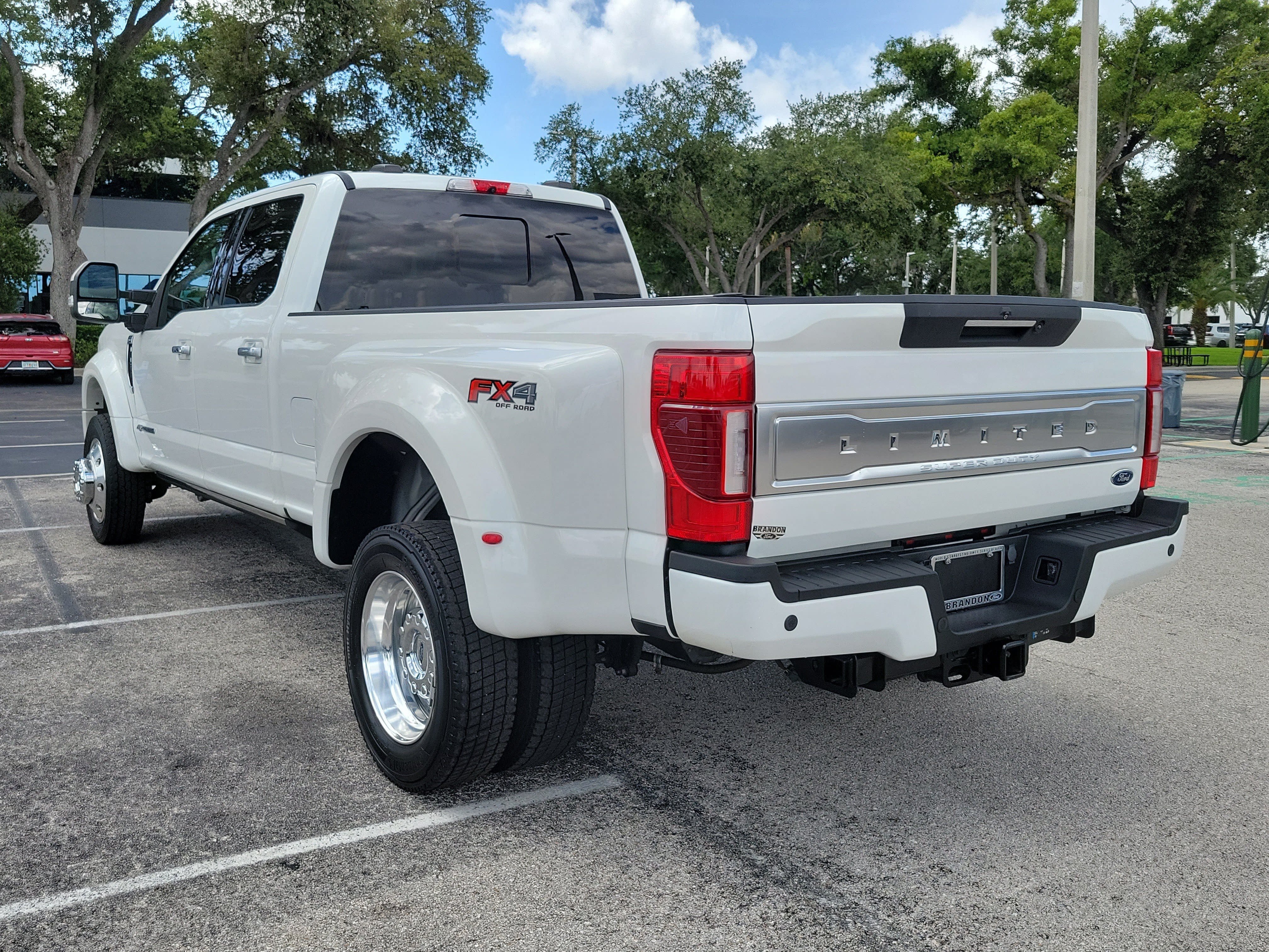 Certified 2022 Ford F450 Limited w/ FX4 Off-Road Package AWD/4WD image 7