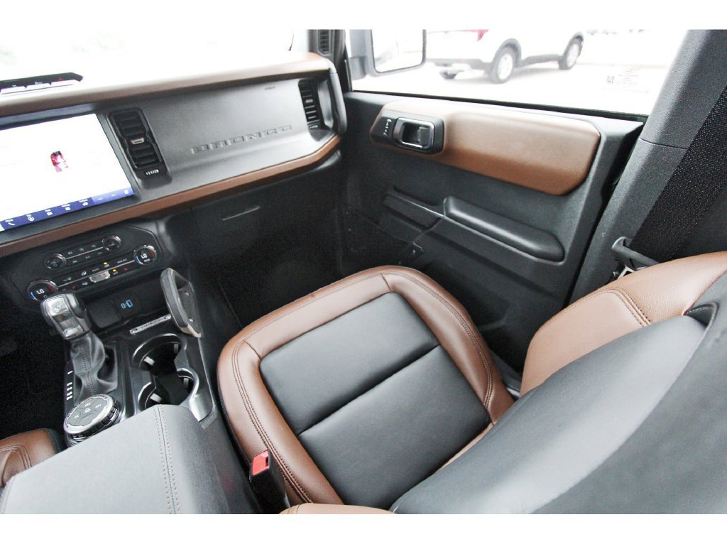 Certified 2024 Ford Bronco Outer Banks AWD/4WD image 12