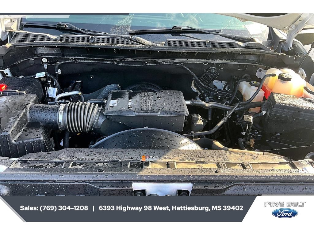 Used 2025 GMC Sierra 2500 SLE w/ SLE Value Package; AWD/4WD image 8