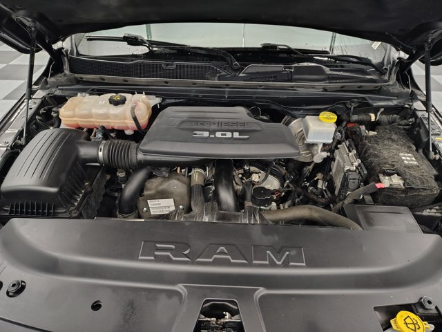 Used 2022 RAM 1500 Limited w/ Body Color Bumper Group AWD/4WD image 19