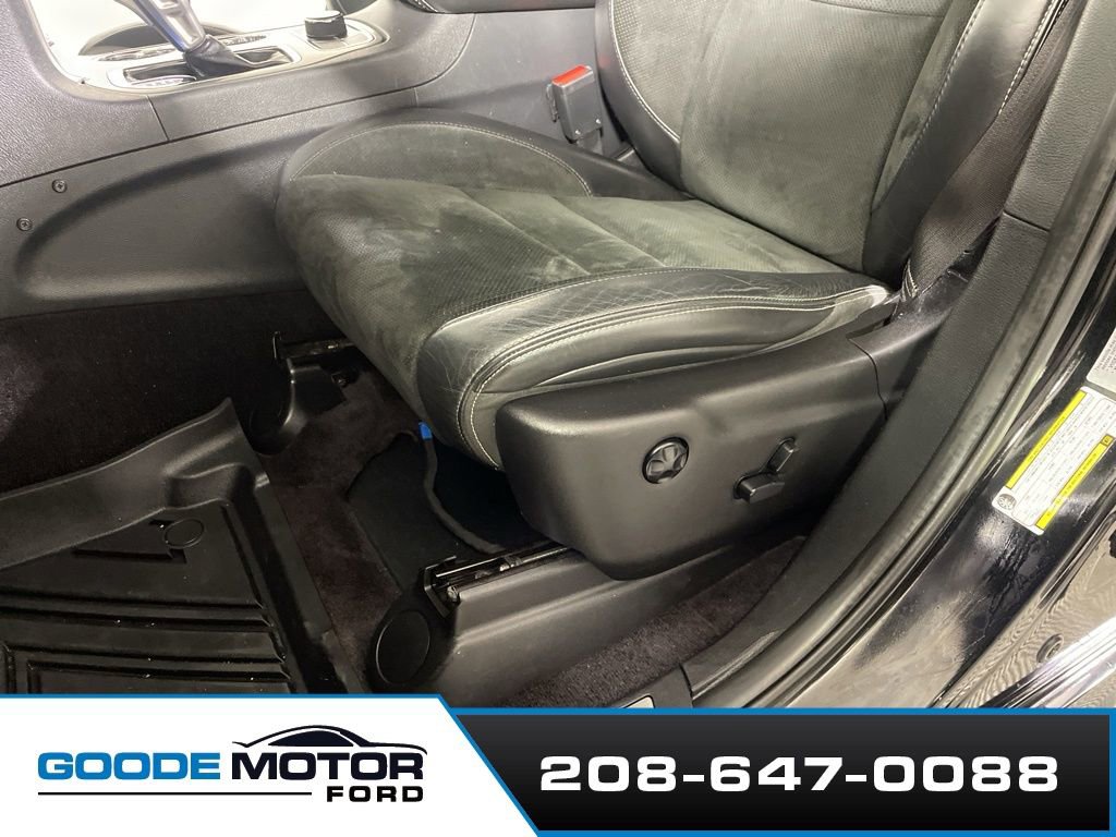 Used 2017 Jeep Grand Cherokee SRT w/ Trailer Tow Group IV AWD/4WD image 11