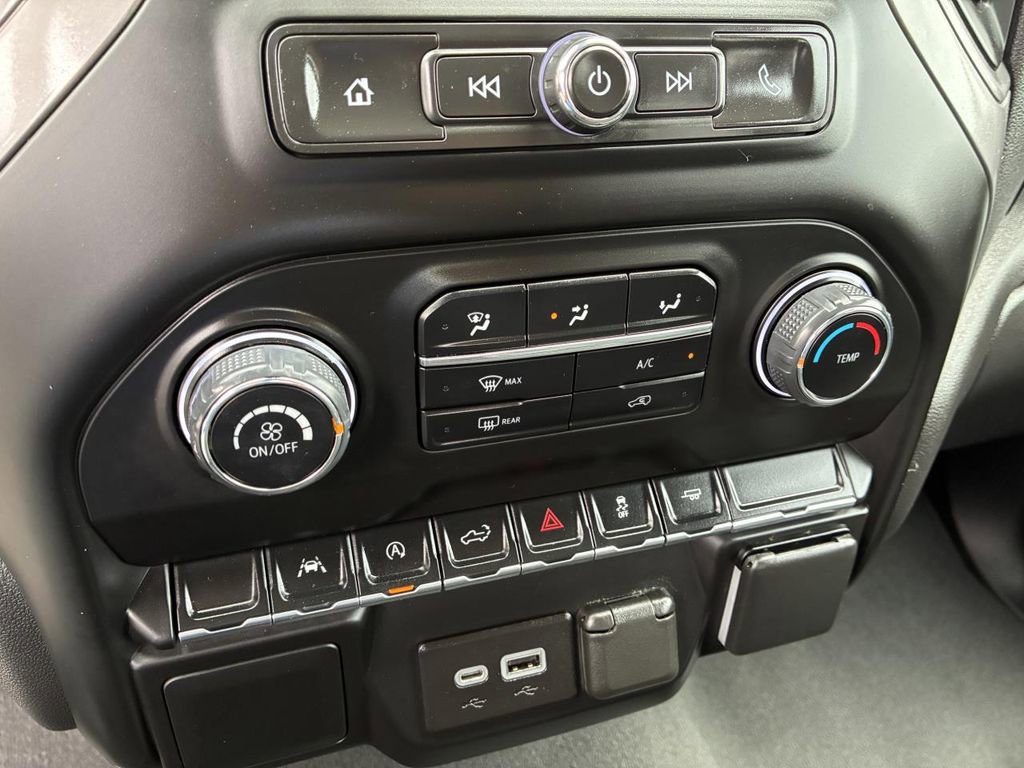 Used 2023 Chevrolet Silverado 1500 Custom image 21