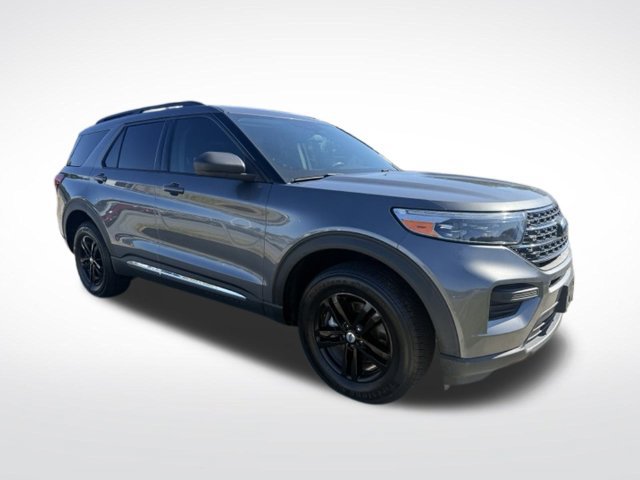 Certified 2022 Ford Explorer XLT AWD/4WD image 3