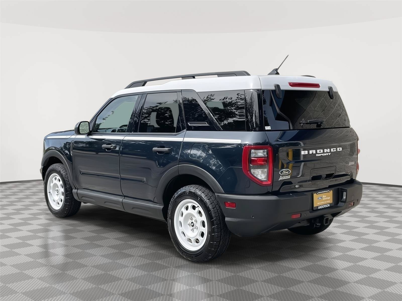 Certified 2023 Ford Bronco Sport Heritage w/ Heritage Convenience Package AWD/4WD image 9