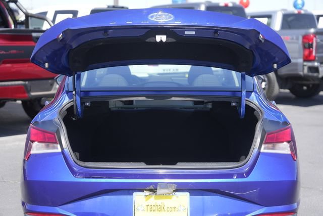 Used 2021 Hyundai Elantra SEL w/ Convenience Package image 30