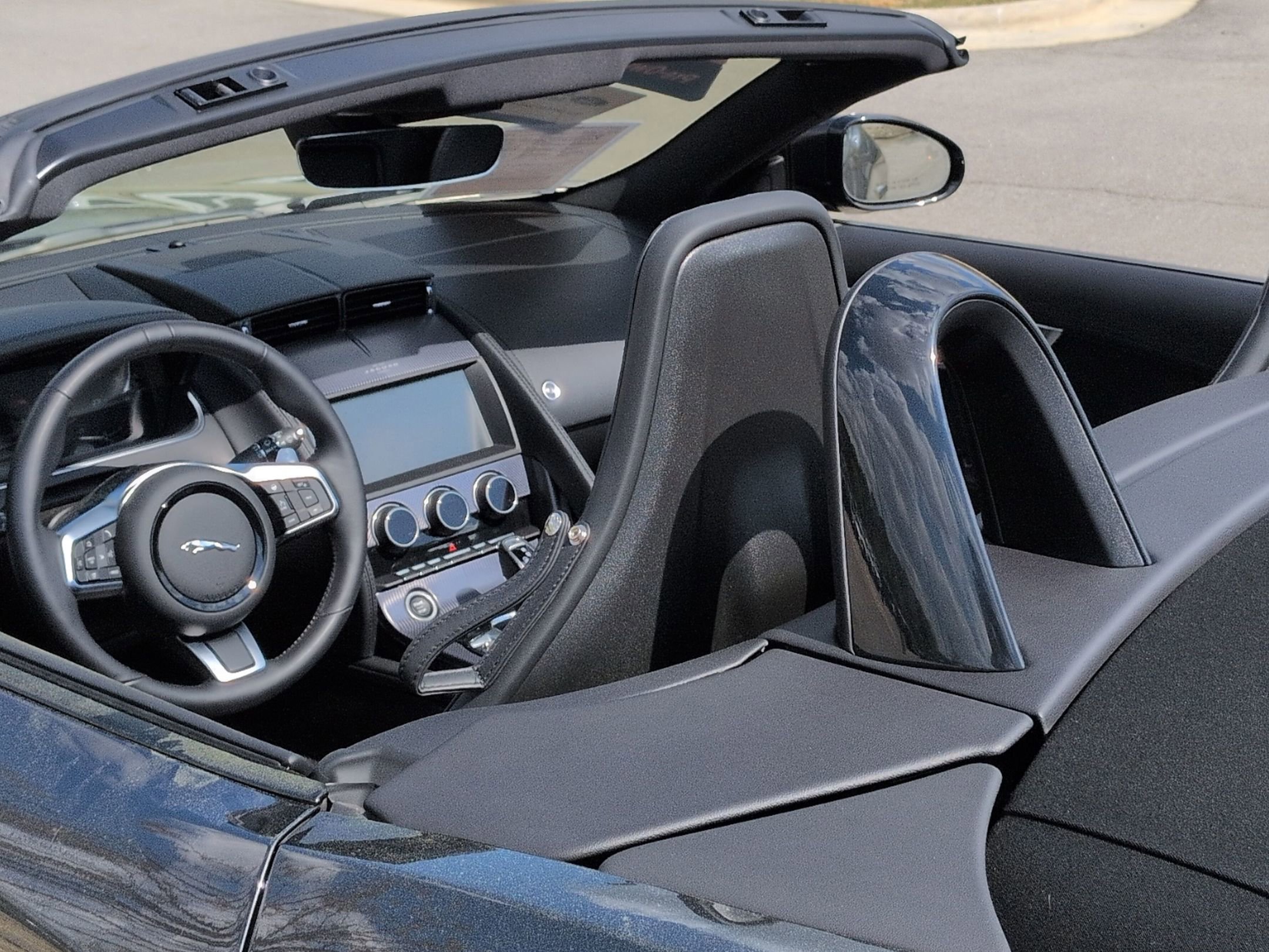 Used 2024 Jaguar F-TYPE R-Dynamic image 37