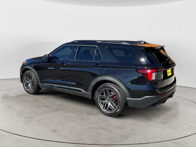 Certified 2025 Ford Explorer ST AWD/4WD image 7