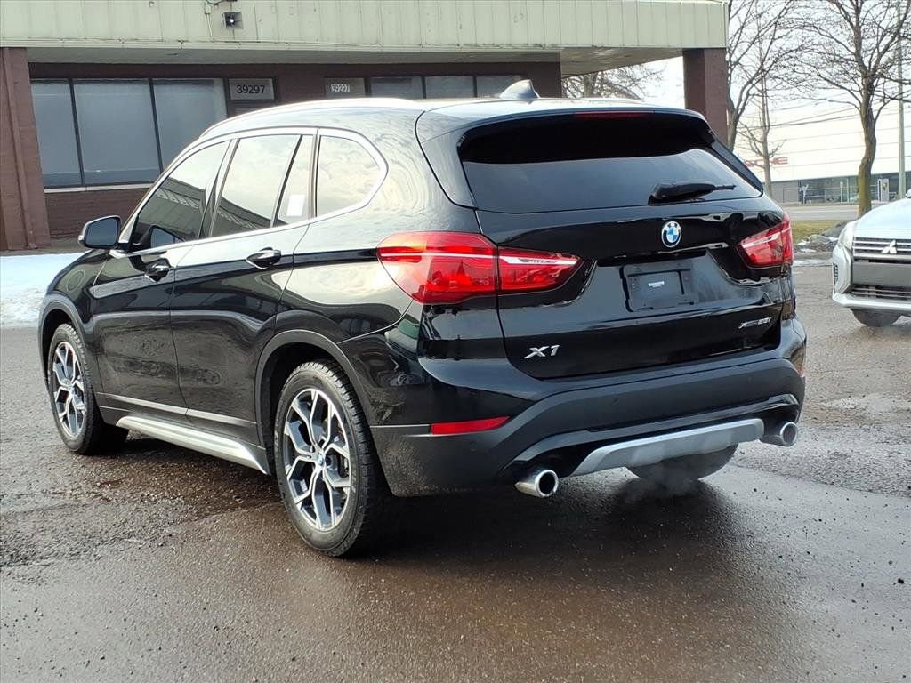 Used 2020 BMW X1 xDrive28i w/ Convenience Package image 3