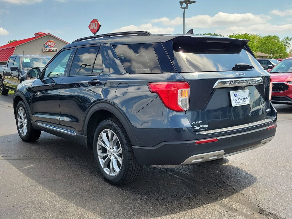 Certified 2023 Ford Explorer XLT w/ Equipment Group 202A AWD/4WD image 3