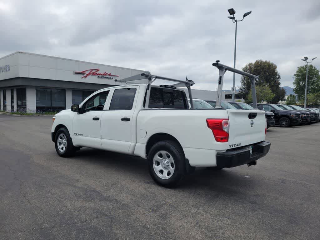 Used 2017 Nissan Titan S RWD image 3