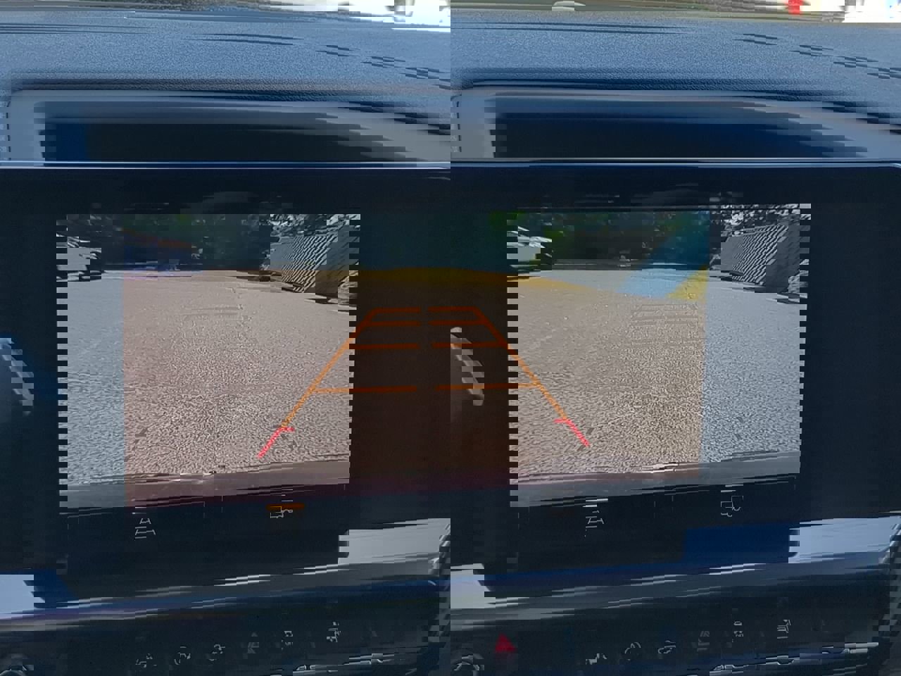 Used 2022 Chevrolet Silverado 1500 LT w/ Protection Package image 18