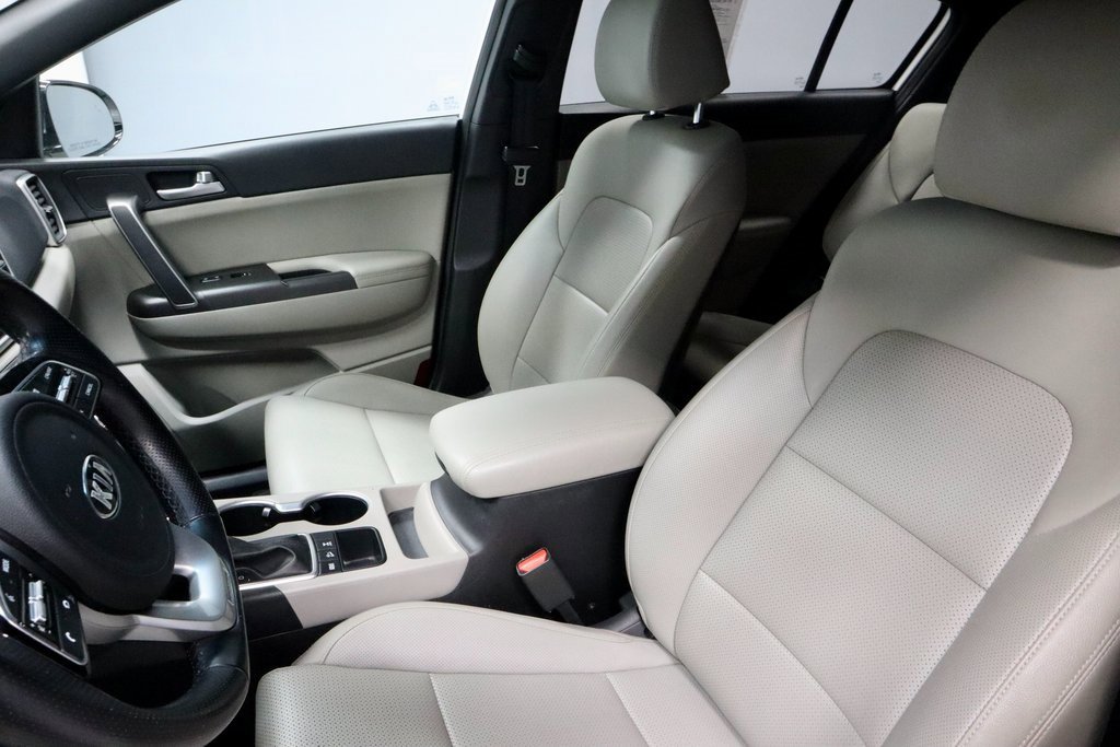 Used 2020 Kia Sportage S image 23