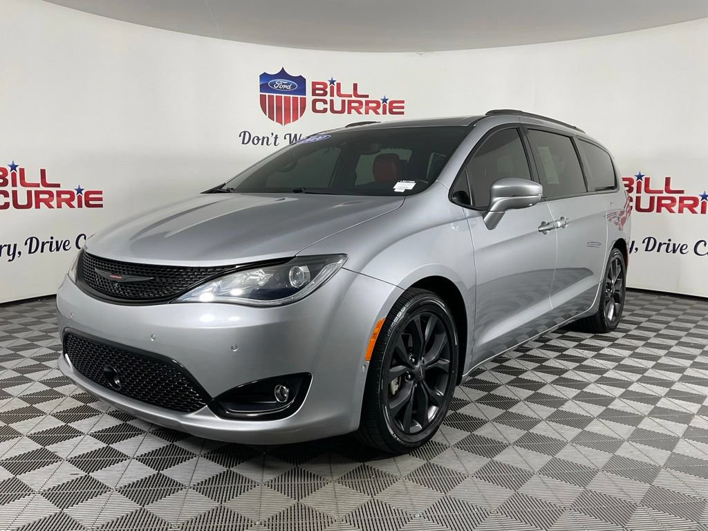 Used 2020 Chrysler Pacifica Limited w/ Quick Order Package 27H Red S FWD image 7