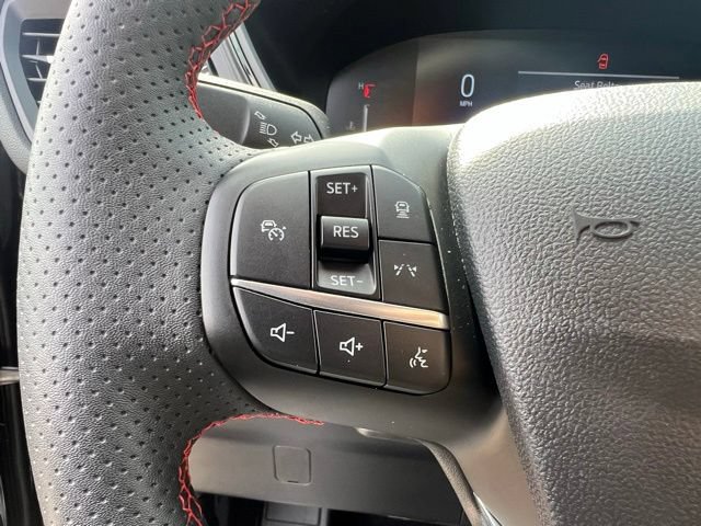 Certified 2024 Ford Escape ST-Line w/ Tech Pack #1 AWD/4WD image 9