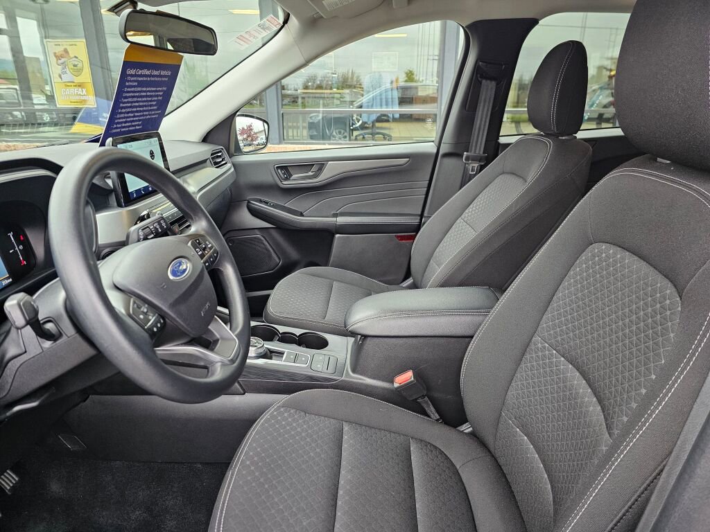 Certified 2025 Ford Escape Active AWD/4WD image 16