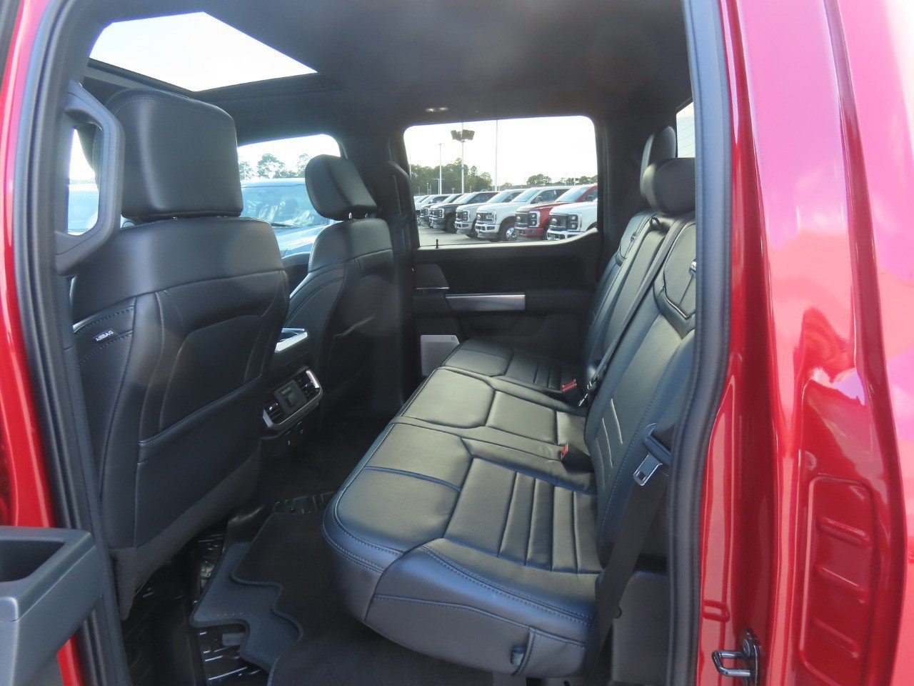 Certified 2025 Ford F150 Platinum w/ Equipment Group 702A High AWD/4WD image 18