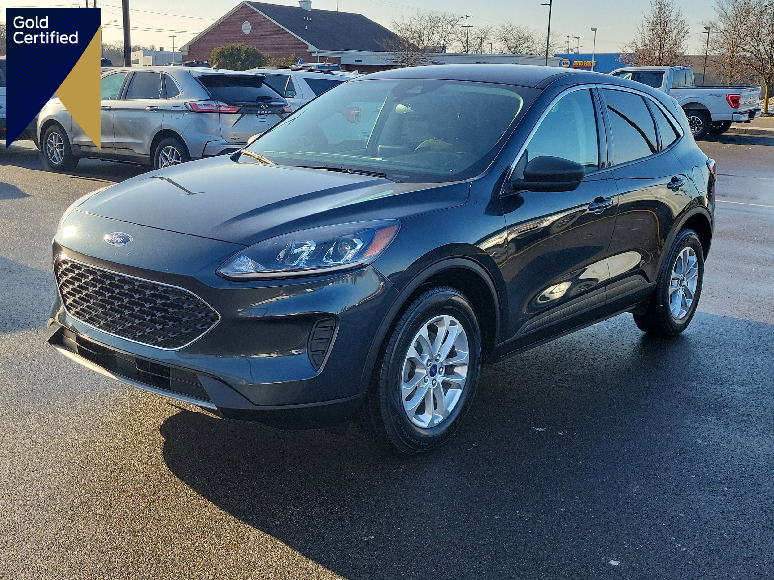 Certified 2022 Ford Escape SE w/ Convenience Package image 1