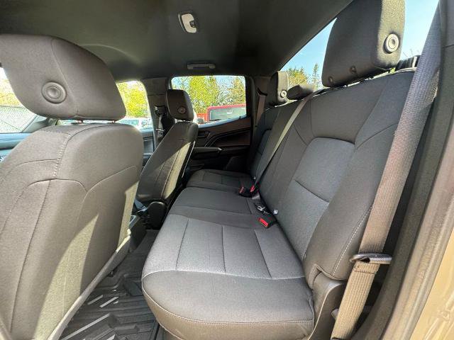 Used 2024 Chevrolet Colorado W/T RWD image 9