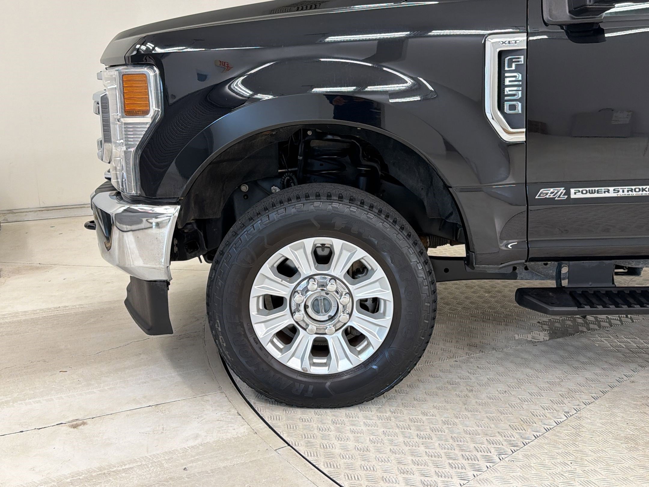 Certified 2022 Ford F250 XLT AWD/4WD image 21