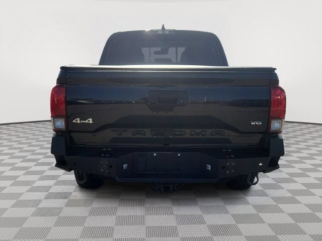 Used 2022 Toyota Tacoma SR5 AWD/4WD image 4