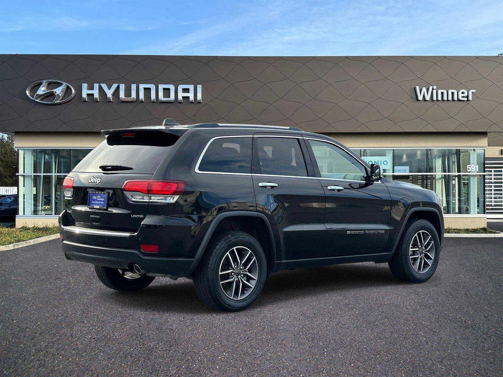 Used 2022 Jeep Grand Cherokee Limited AWD/4WD image 4