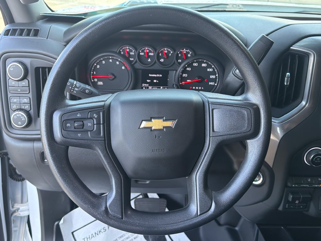Used 2025 Chevrolet Silverado 2500 W/T AWD/4WD image 17