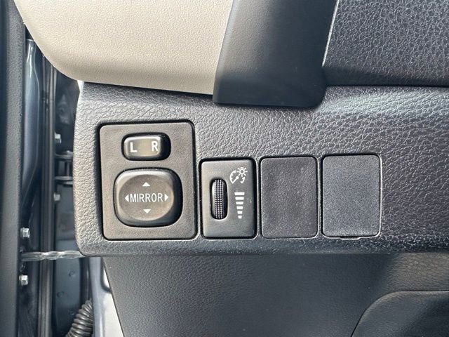 Used 2017 Toyota Corolla LE image 20