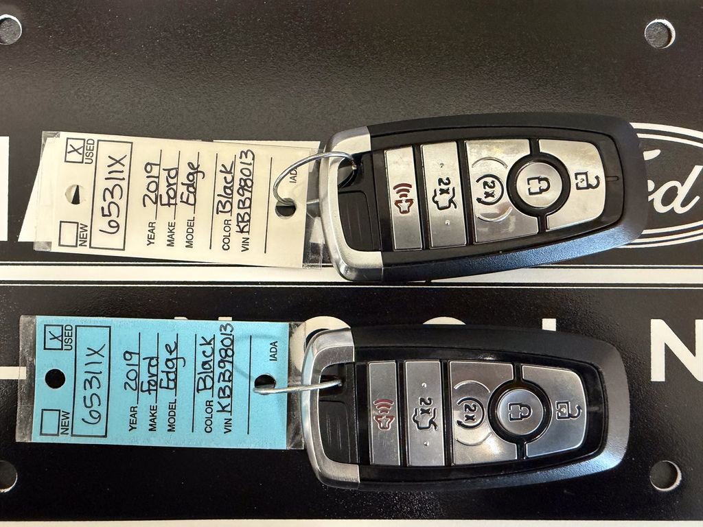 Certified 2019 Ford Edge Titanium w/ Equipment Group 301A image 35