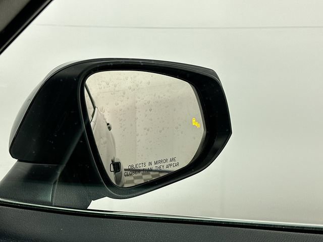 Used 2022 Toyota Highlander XLE image 25