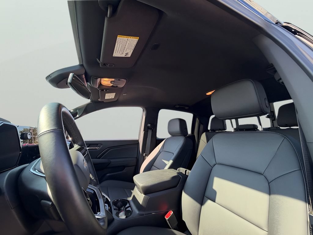 Used 2024 Chevrolet Colorado LT w/ LT Convenience Package III RWD image 16