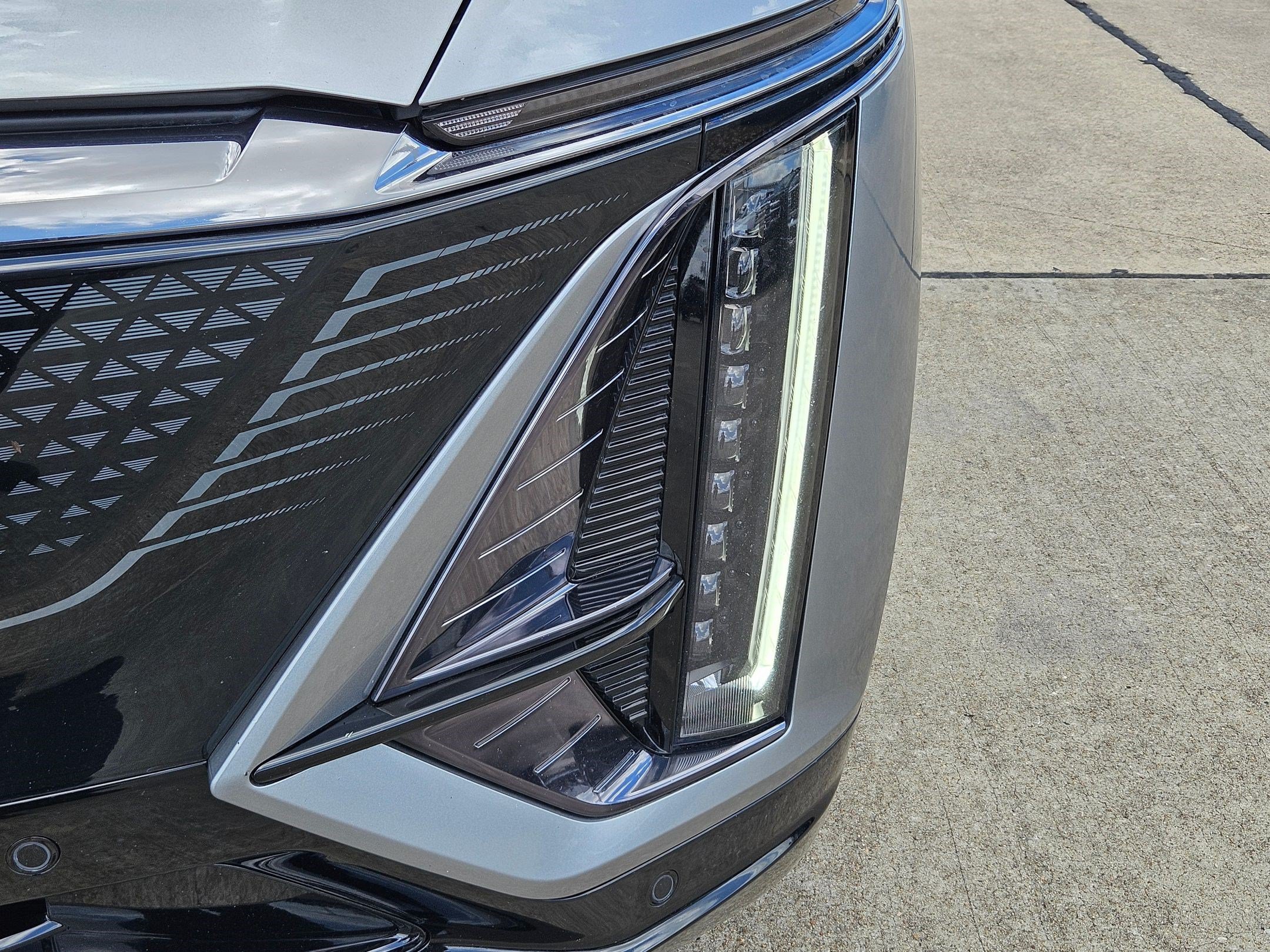 Used 2024 Cadillac Lyriq Sport RWD image 12