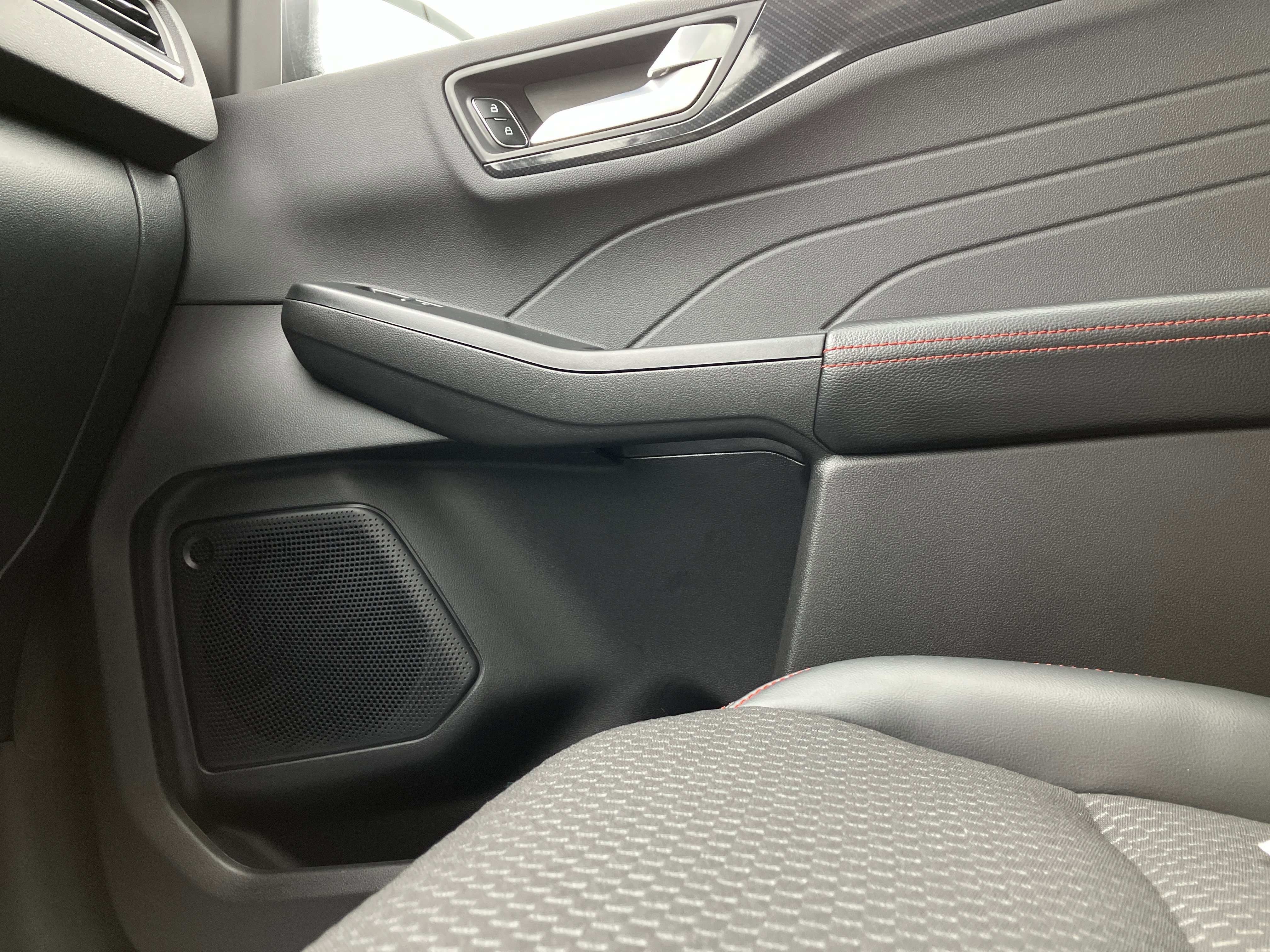 Certified 2023 Ford Escape ST-Line w/ Tech Pack #1 image 28