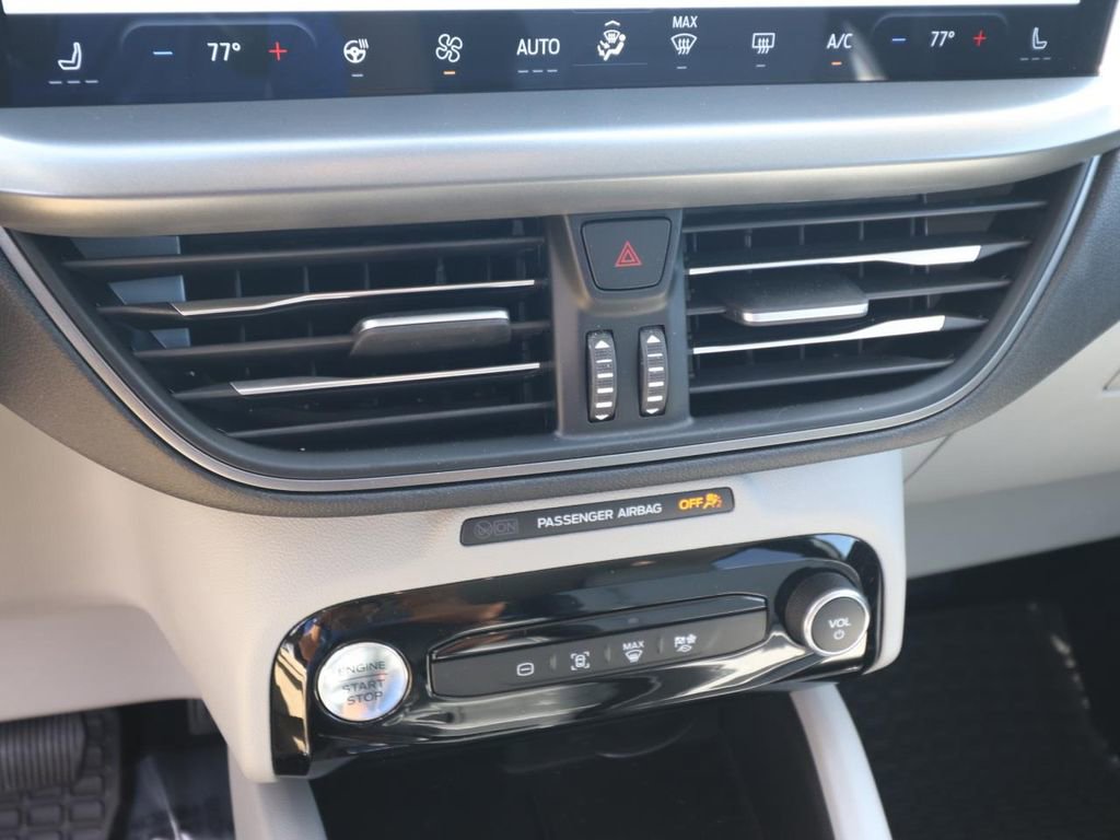 Certified 2025 Ford Escape SE FWD image 21