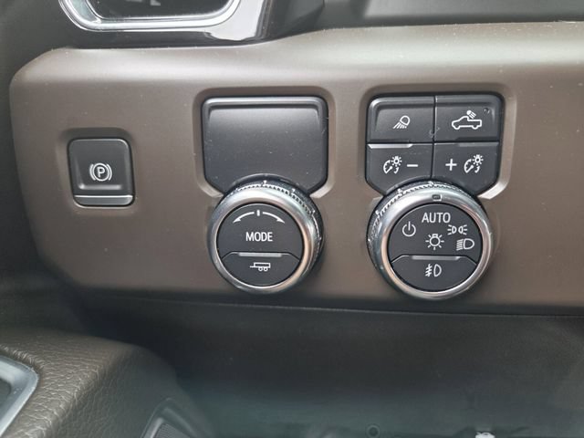 Used 2022 GMC Sierra 1500 Denali w/ Technology Package RWD image 24