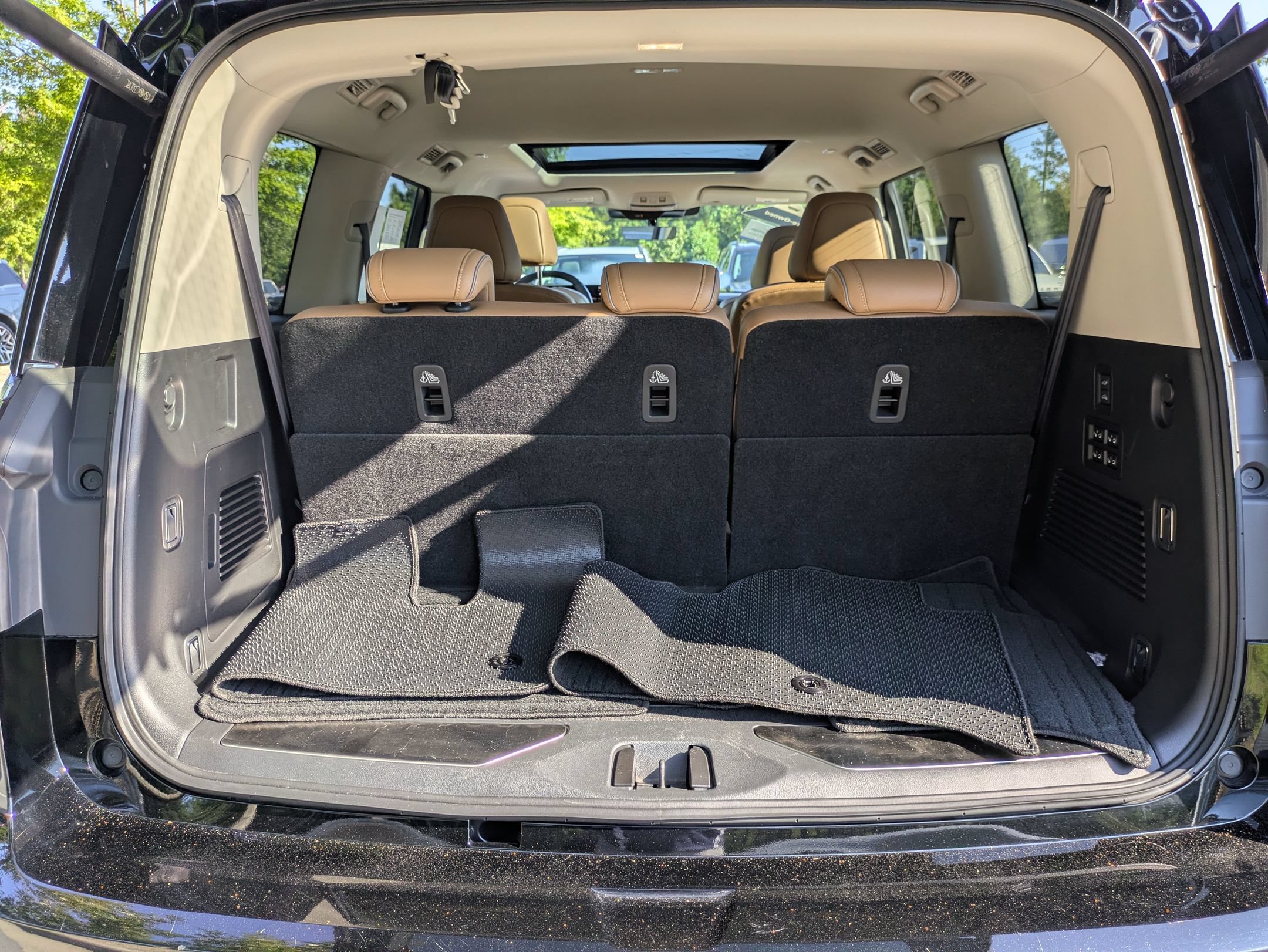 Used 2025 INFINITI QX80 Luxe AWD/4WD image 34