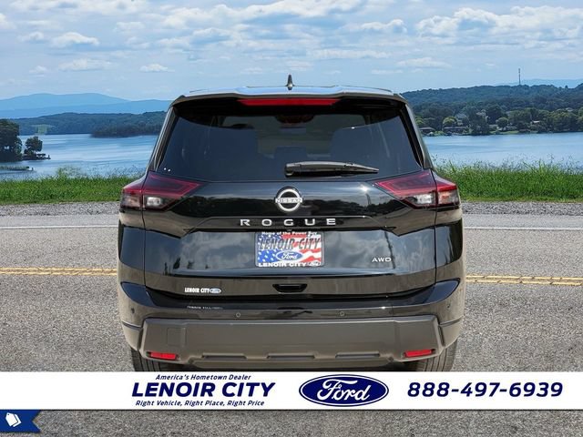 Used 2024 Nissan Rogue S AWD/4WD image 4