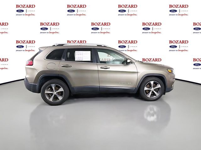 Used 2019 Jeep Cherokee Limited image 9