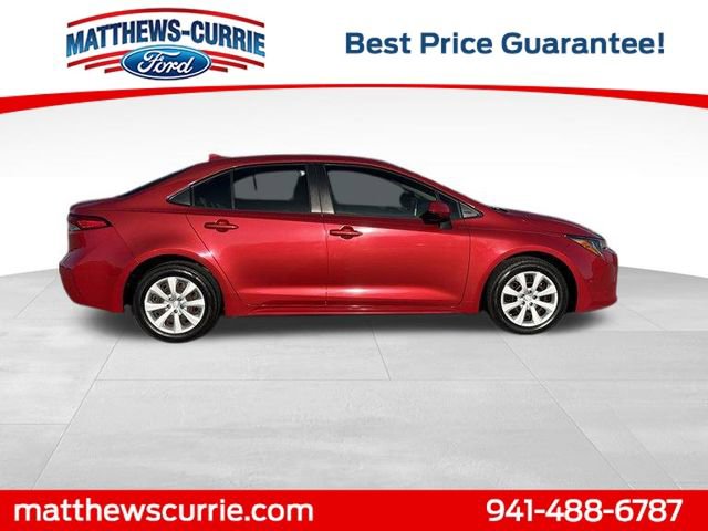 Used 2020 Toyota Corolla LE image 3