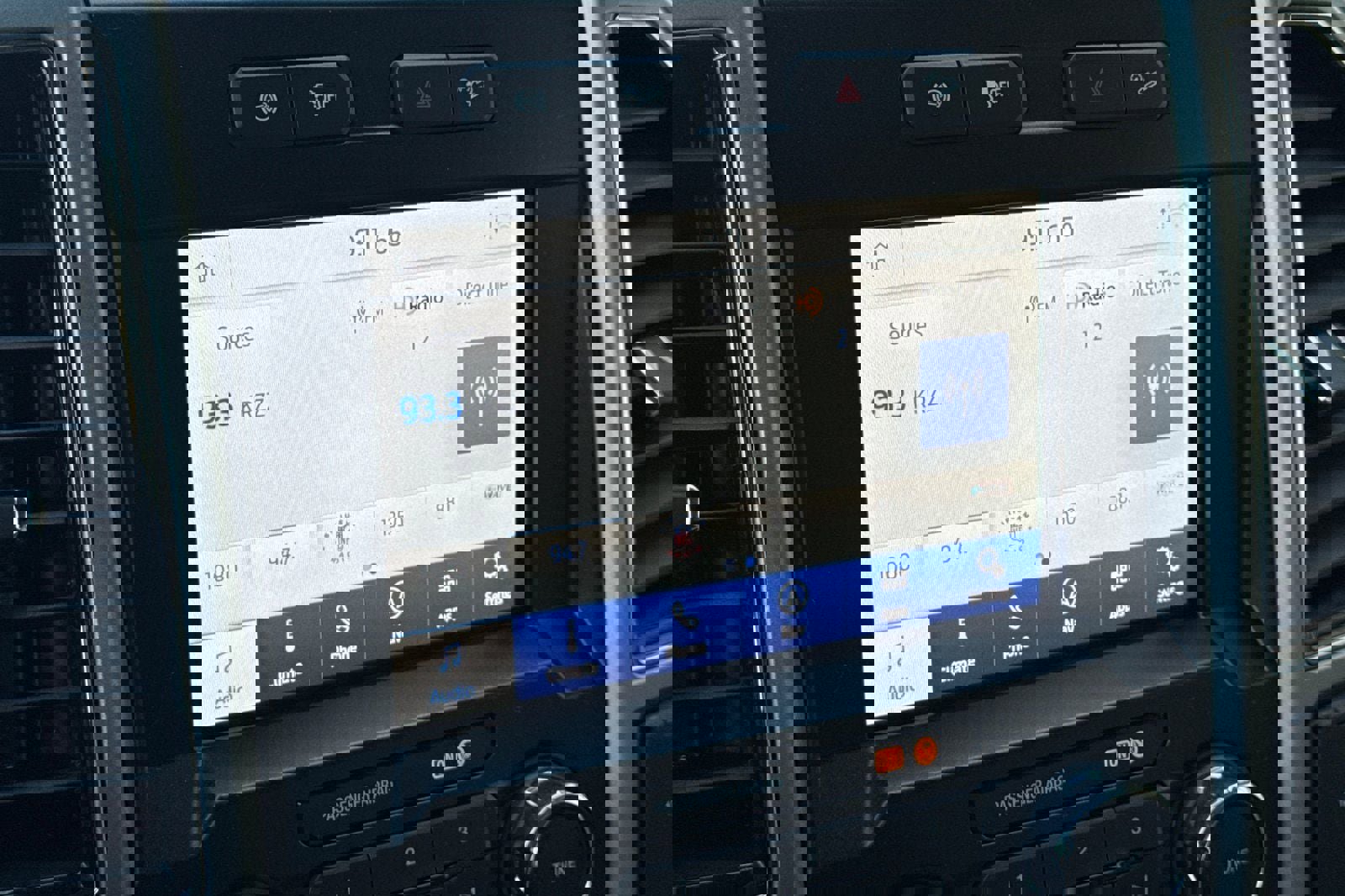 Certified 2021 Ford F250 Lariat w/ Lariat Ultimate Package image 18