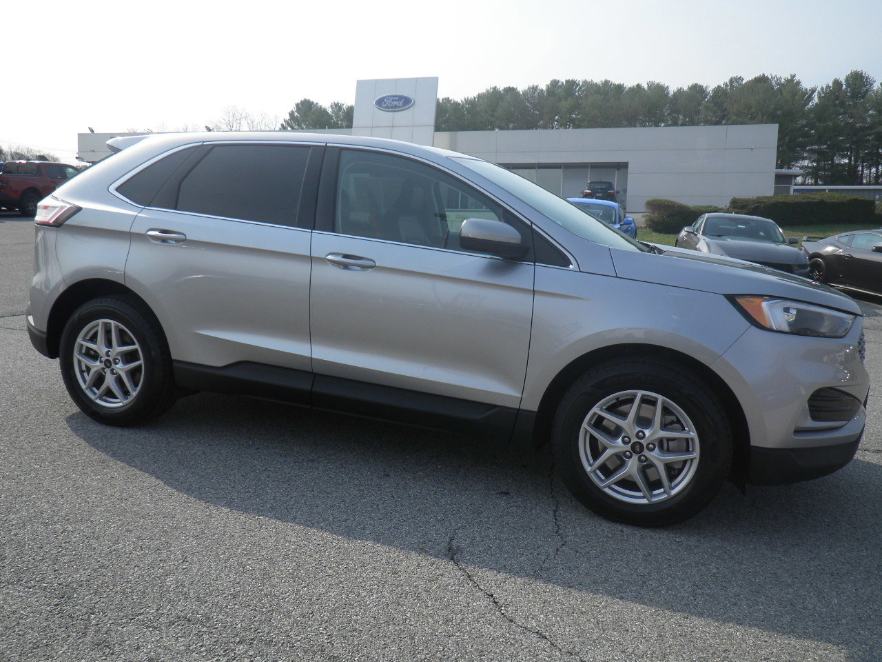 Certified 2024 Ford Edge SEL image 7