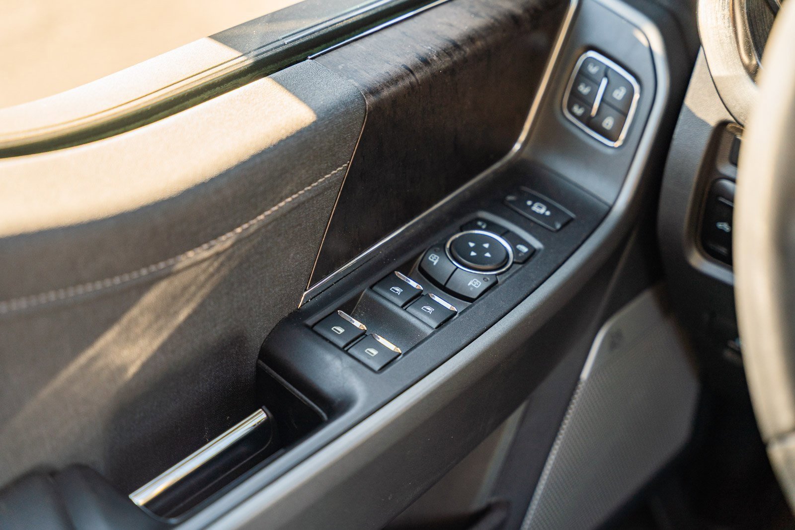 Certified 2024 Ford F250 Lariat w/ Black Appearance Package image 29