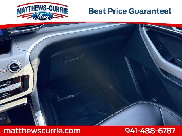 Certified 2024 Ford Explorer XLT w/ Equipment Group 202A RWD image 24