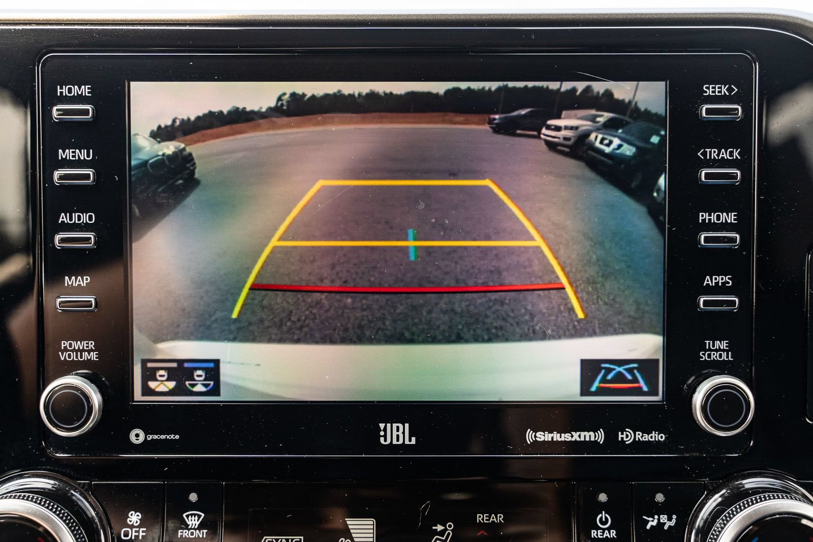 Used 2020 Toyota Highlander Limited FWD image 34