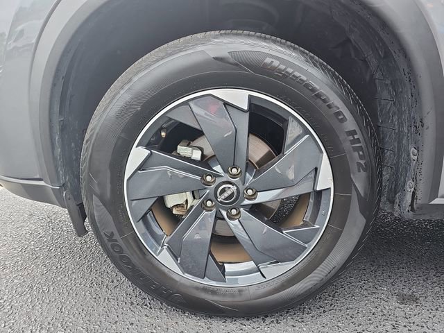 Used 2025 Nissan Rogue SV AWD/4WD image 35