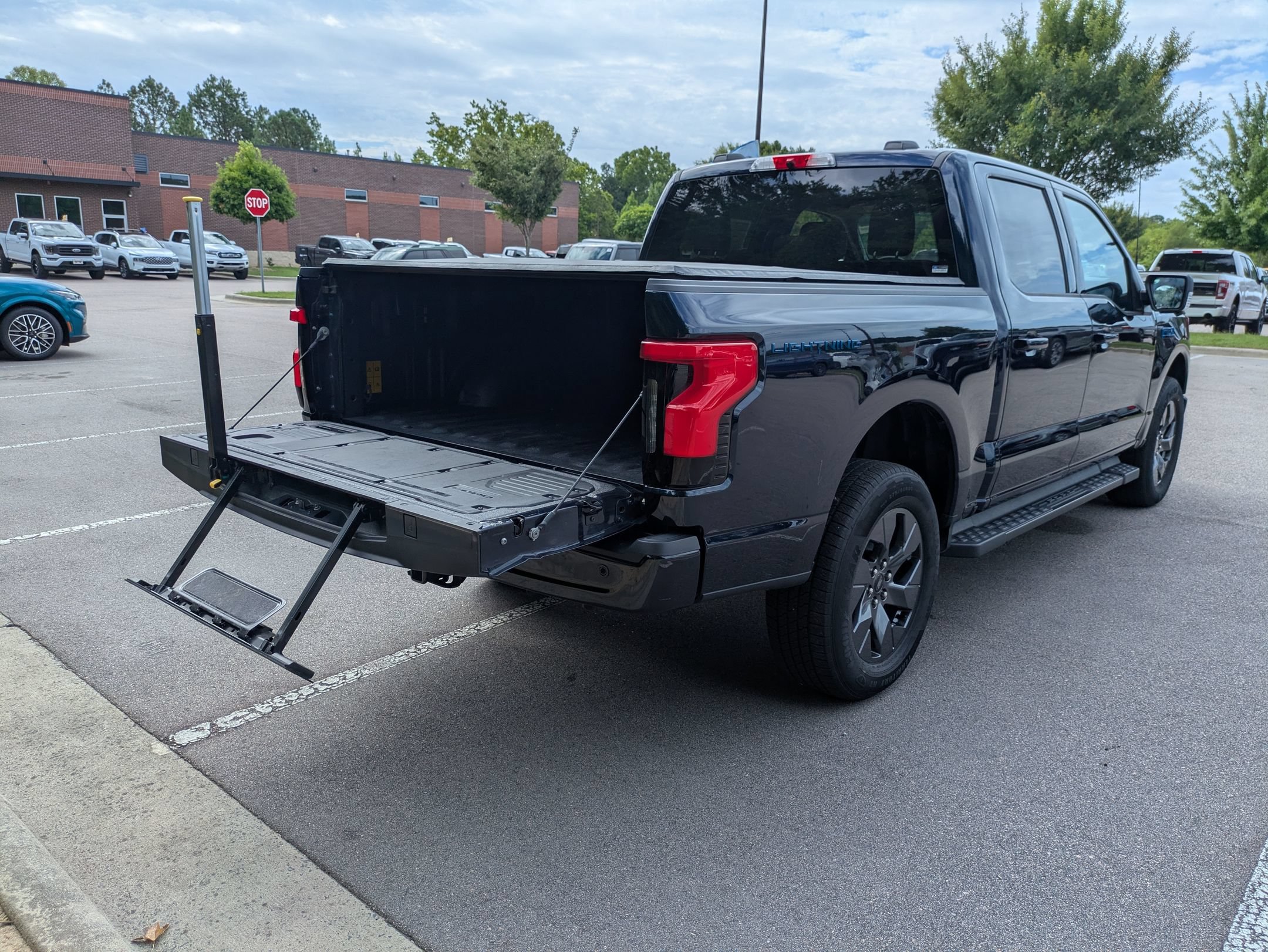 Certified 2025 Ford F150 Lightning Flash AWD/4WD image 37